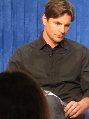 Hellcats-paleyfest-fall-cw-preview-panel-by-amelialourdes-sept-15th-2010-017.jpg