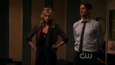 Hellcats-1x15-screencaps-0380.png