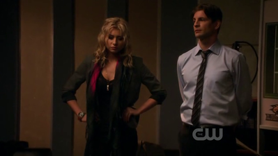 Hellcats-1x15-screencaps-0382.png