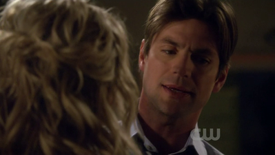 Hellcats-1x19-screencaps-0786.png