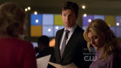 Hellcats-1x20-screencaps-0101.png