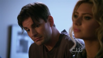 Hellcats-1x21-screencaps-00210.png