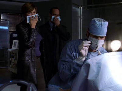 Law-and-order-svu-4x24-screencaps-0297.png