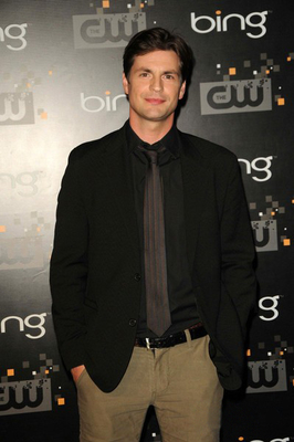 The-secret-circle-cw-premiere-party-arrivals-sept-10th-2011-016.jpg