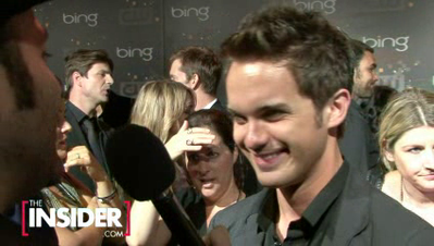 Tsc-premiere-thomas-dekker-interview-by-theinsider-screencaps-sept-10th-2011-085.png