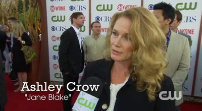 Tsc-tca-red-carpet-interview1-screencaps-aug-3rd-2011-016.png