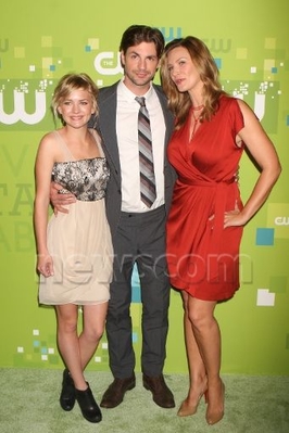 The-secret-circle-cw-upfront-arrivals-may-19th-2011-0165.jpg