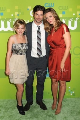 The-secret-circle-cw-upfront-arrivals-may-19th-2011-0170.jpg