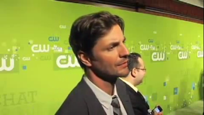 Tsc-upfront-red-carpet-interview-by-carina-mackenzie-zap2it-screencaps-may-19th-2011-00221.png