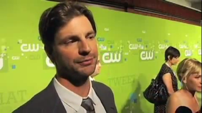 Tsc-upfront-red-carpet-interview-by-carina-mackenzie-zap2it-screencaps-may-19th-2011-00399.png