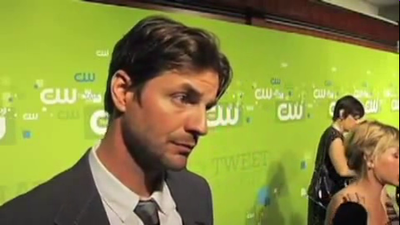 Tsc-upfront-red-carpet-interview-by-carina-mackenzie-zap2it-screencaps-may-19th-2011-00442.png