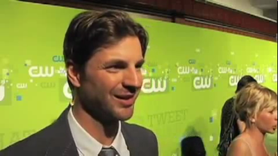 Tsc-upfront-red-carpet-interview-by-carina-mackenzie-zap2it-screencaps-may-19th-2011-00560.png