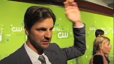 Tsc-upfront-red-carpet-interview-by-carina-mackenzie-zap2it-screencaps-may-19th-2011-00638.png