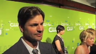 Tsc-upfront-red-carpet-interview-by-carina-mackenzie-zap2it-screencaps-may-19th-2011-00731.png