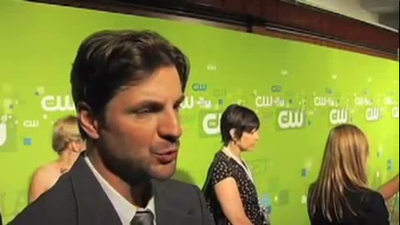 Tsc-upfront-red-carpet-interview-by-carina-mackenzie-zap2it-screencaps-may-19th-2011-00900.png