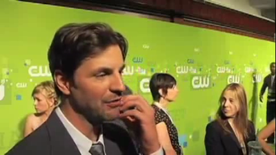 Tsc-upfront-red-carpet-interview-by-carina-mackenzie-zap2it-screencaps-may-19th-2011-00934.png