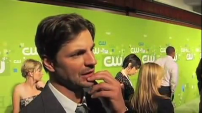 Tsc-upfront-red-carpet-interview-by-carina-mackenzie-zap2it-screencaps-may-19th-2011-01041.png