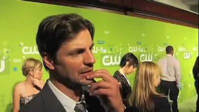 Tsc-upfront-red-carpet-interview-by-carina-mackenzie-zap2it-screencaps-may-19th-2011-01046.png