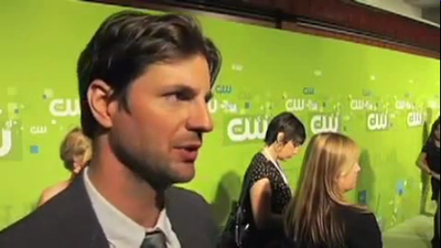 Tsc-upfront-red-carpet-interview-by-carina-mackenzie-zap2it-screencaps-may-19th-2011-01077.png