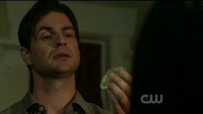 The-secret-circle-1x08-screencaps-0130.png