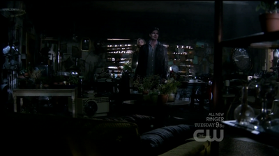 The-secret-circle-1x08-screencaps-0240.png