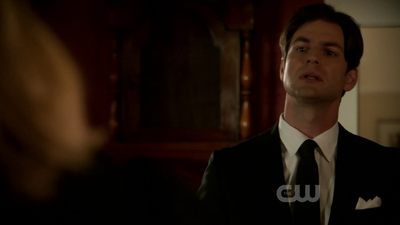 The-secret-circle-1x09-screencaps-0102.png