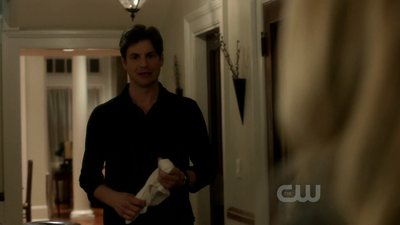 The-secret-circle-1x10-screencaps-0265.png