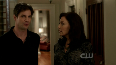 The-secret-circle-1x10-screencaps-0286.png