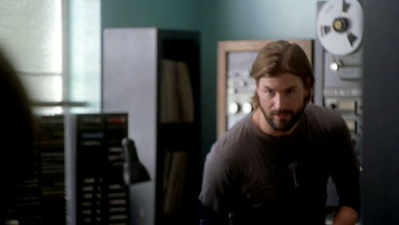 The-unit-1x10-screencaps-0088.png