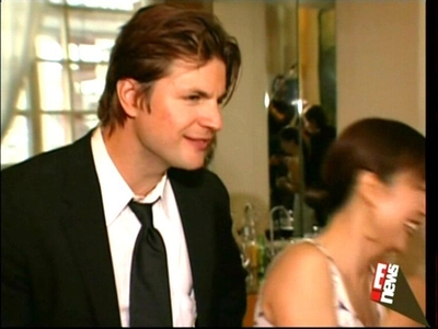 Vanished-fox-upfront-interview-by-eonline-may-18th-2006-006.jpg